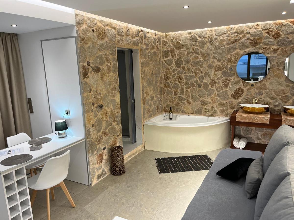 2-luxury Jacuzzi White By The Sea Lägenhet *